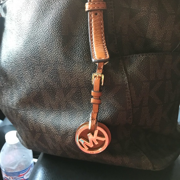 Michael Kors purse - Picture 2 of 3